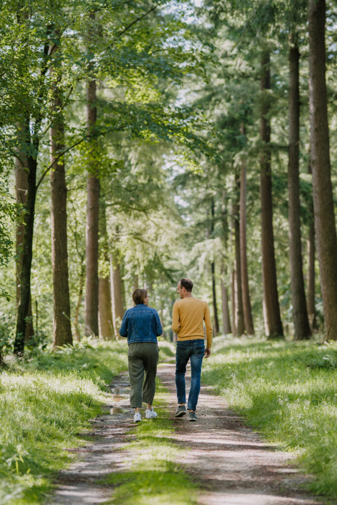 Richting geven, wandelcoaching, samen op weg, gesprek